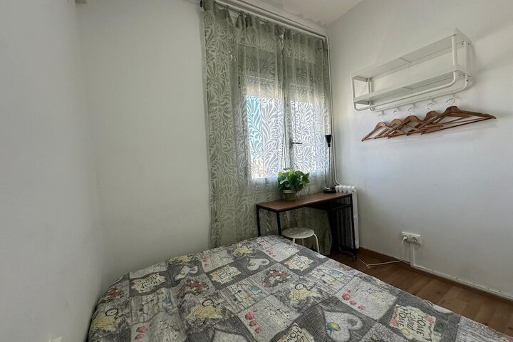 Room 6 of 20