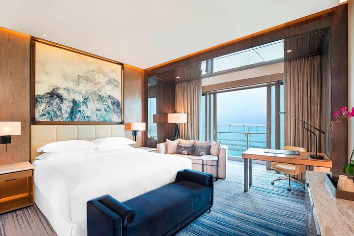 Room 45 of 107