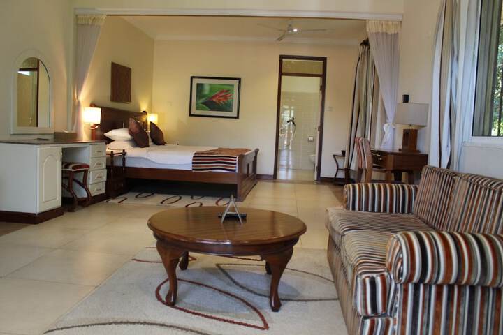 Room 30 of 68