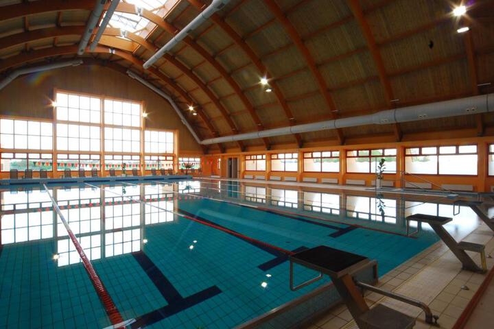 Hotel Pool