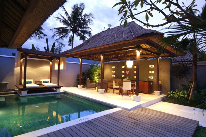 Pools & Facilities