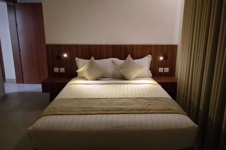 Room 3 of 14