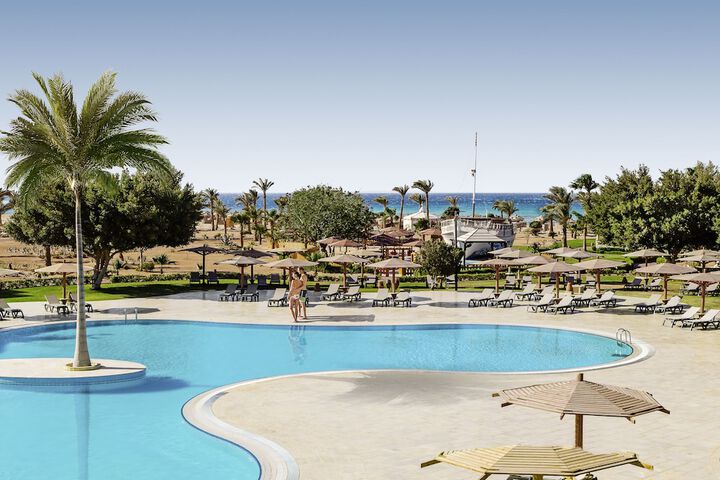 Hotel Pool