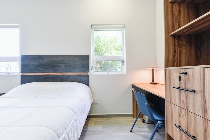 Room 32 of 228