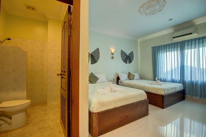 Room 42 of 66