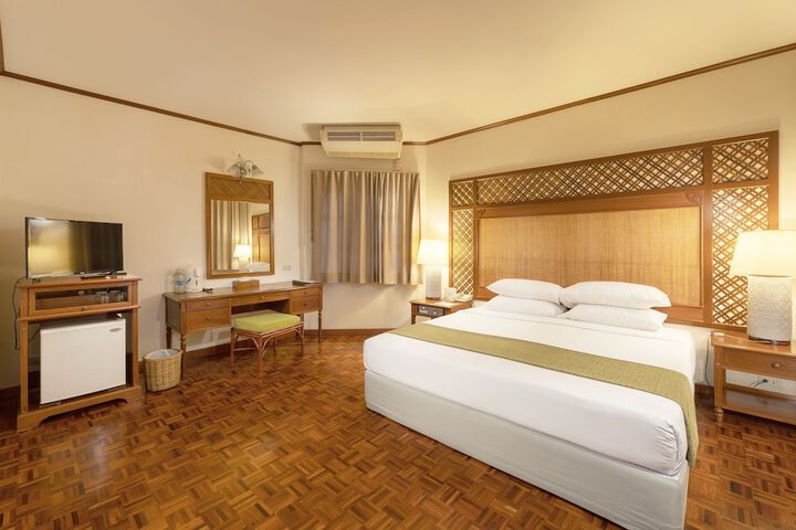 Room 10 of 71