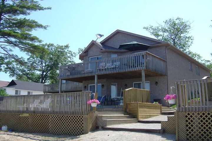 Sundeck 19 of 20