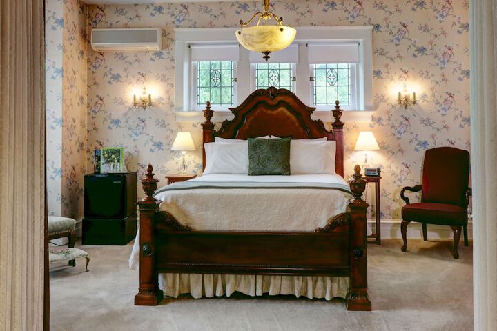 Room 5 of 49