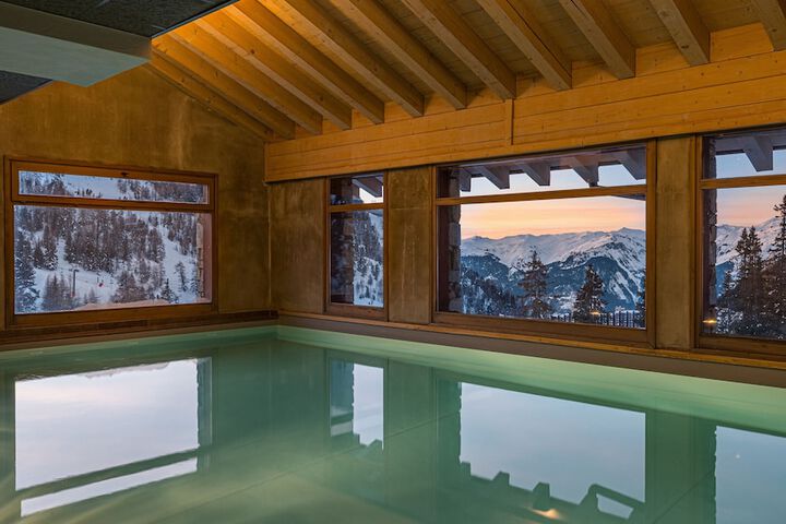 Pool Hotel
