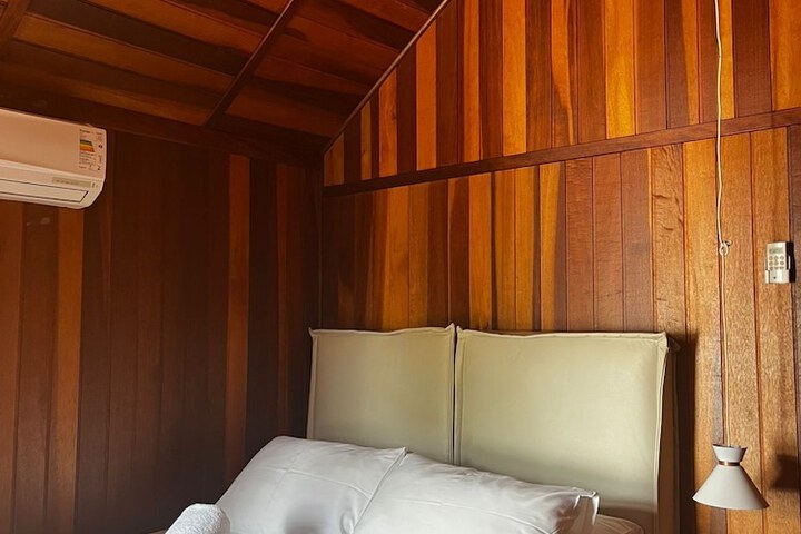 Room 5 of 39