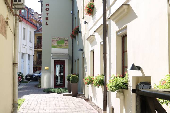 Apple Economy Hotel in Kaunas