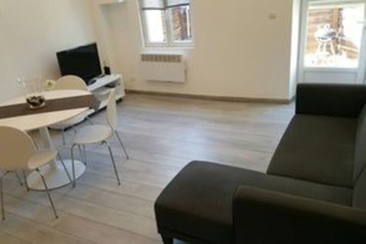 Room 18 of 21