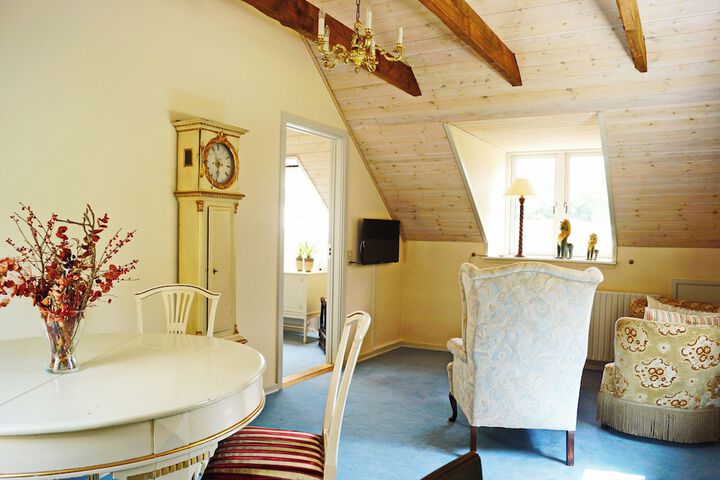 Room 15 of 49