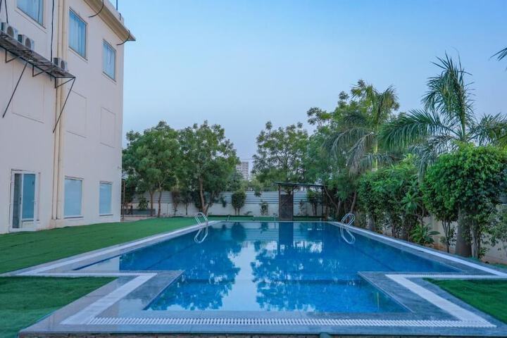Pool 20 of 22