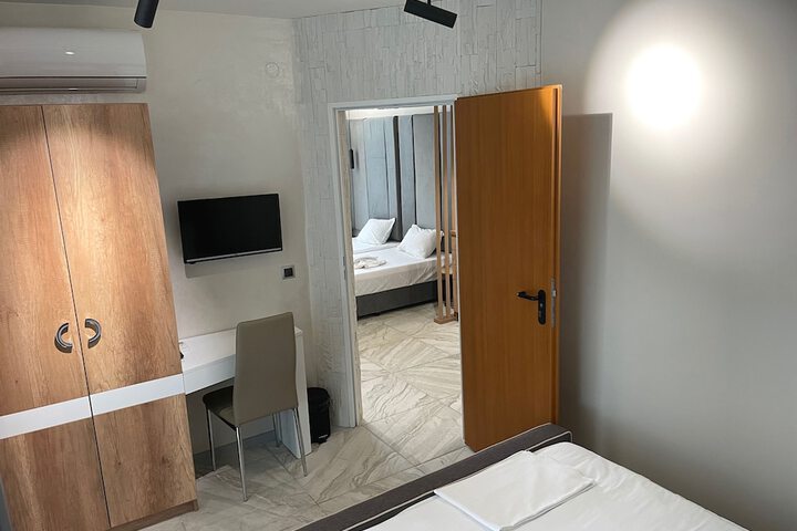 Room 45 of 134