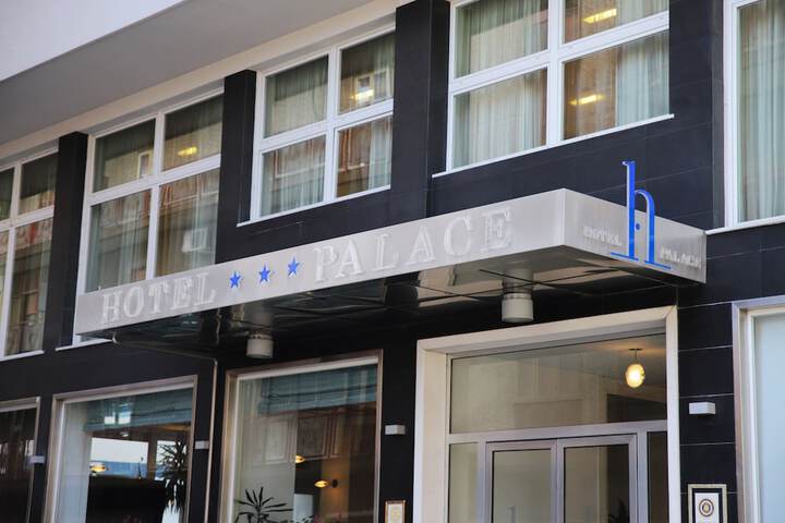 Hotel 84 of 87