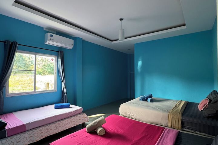 Room 33 of 59