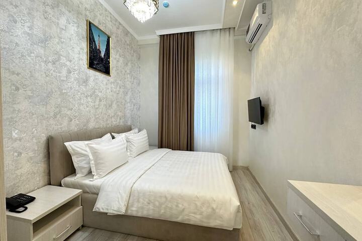Room 4 of 23