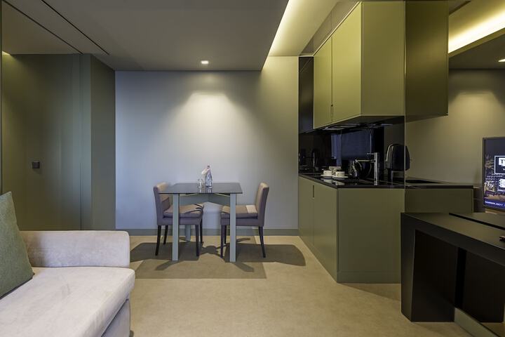 Room 64 of 178