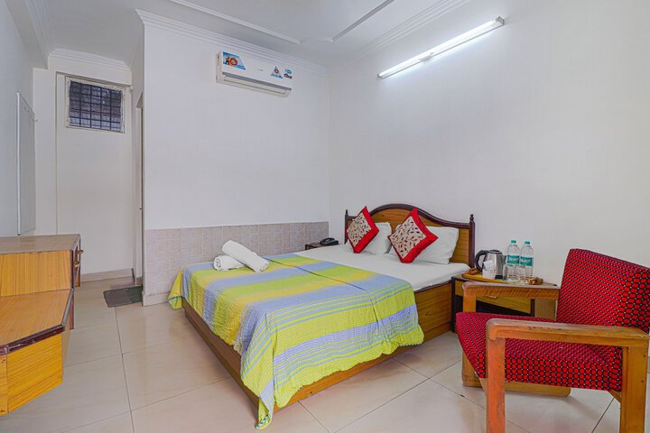 Room 17 of 46