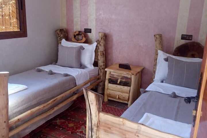 Room 5 of 40