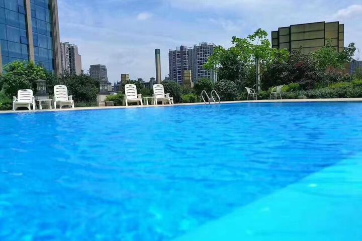Pool 35 of 57