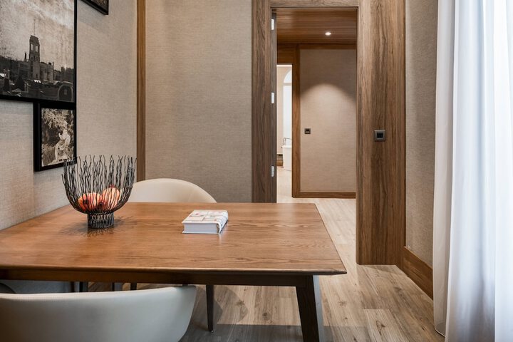 Room 14 of 52