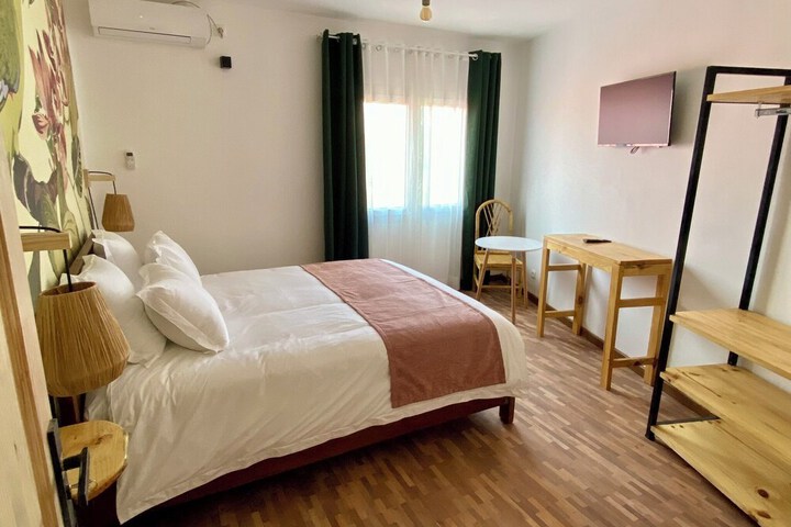 Room 21 of 42