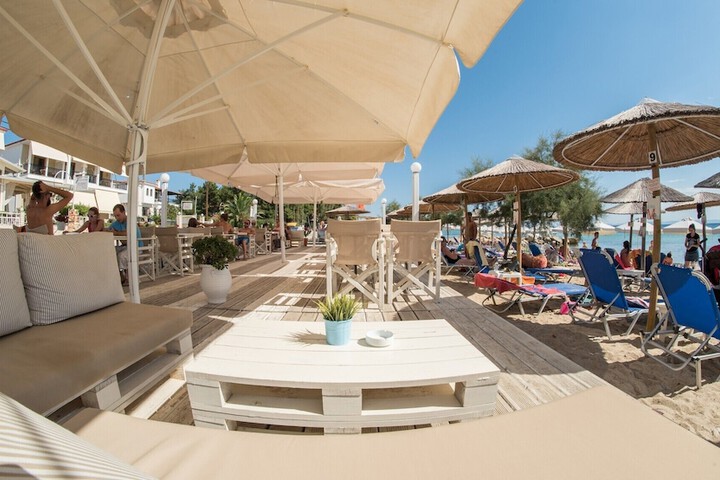 Sundeck 65 of 71
