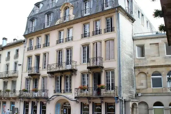 Résidence Du Bain Romain