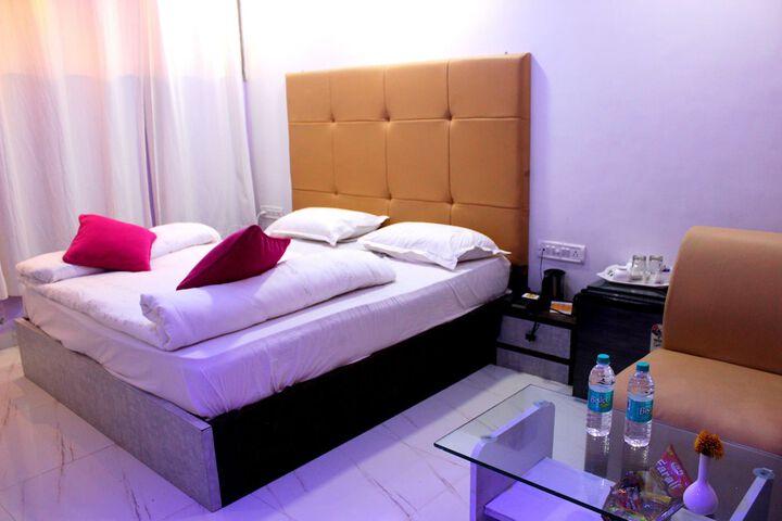 Room 36 of 72
