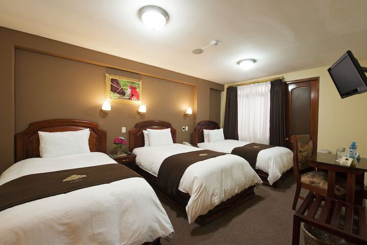 Room 8 of 26