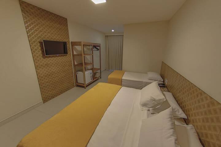 Room 3 of 47
