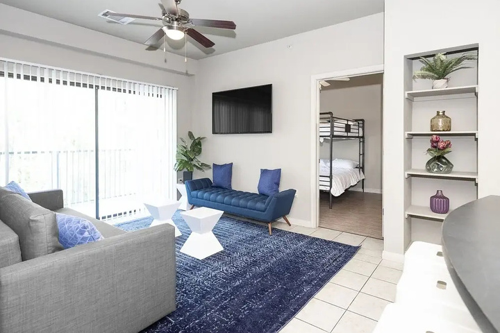 Room 5 of 15