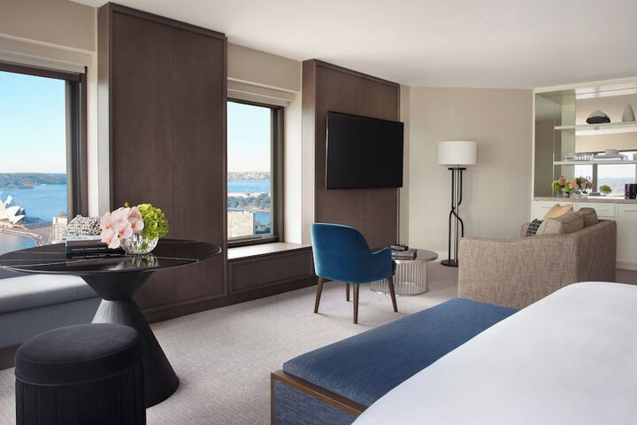 Room 26 of 90