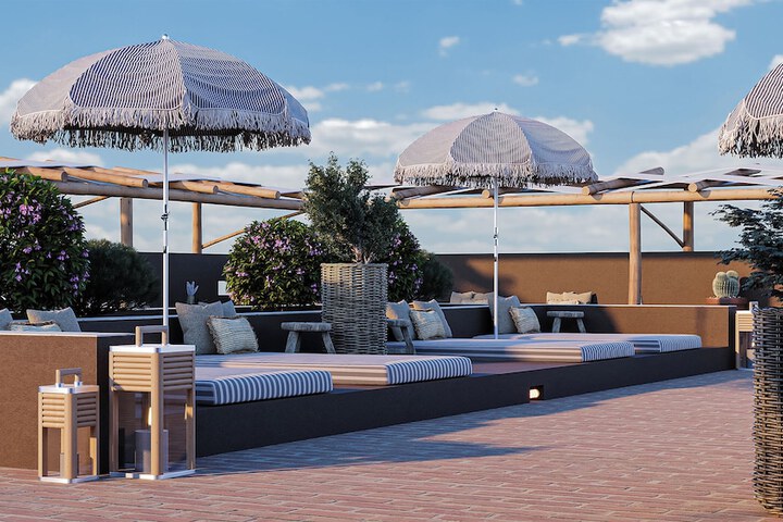 Hotel Pool
