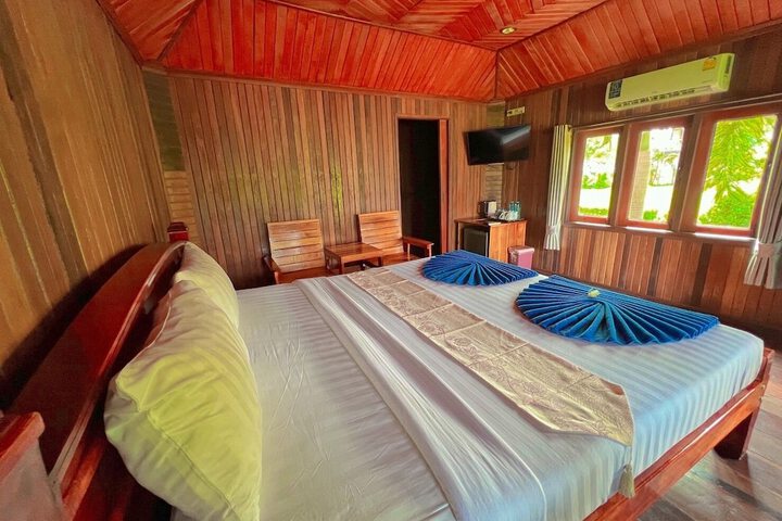 Room 29 of 153