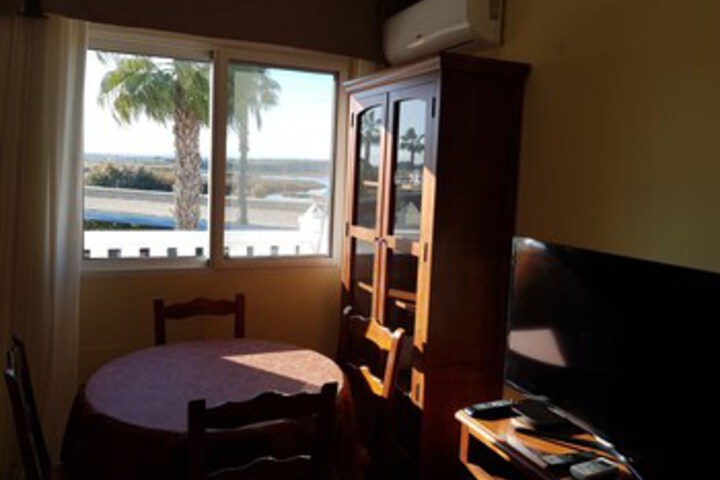 Room 13 of 27