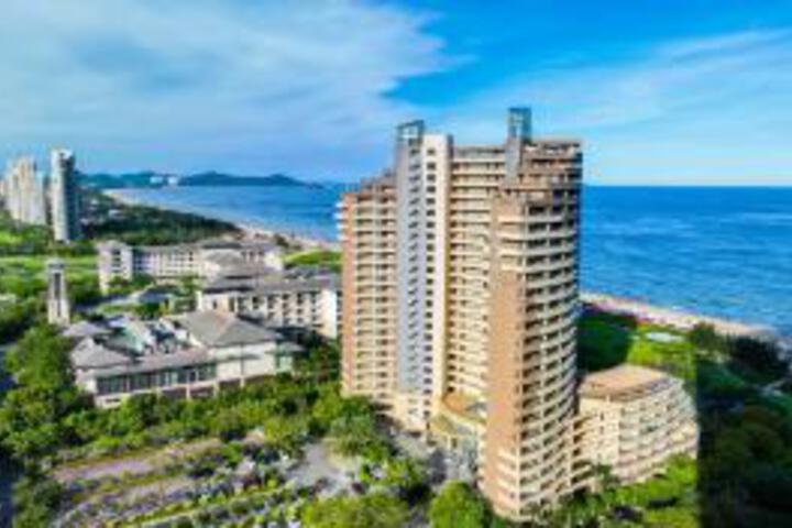 Neptune Starry Sky Resort Hotel (Shili Yintan Branch Hailing Island)