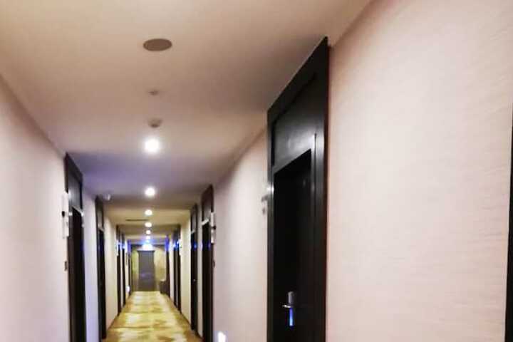 Ballroom/Hall 44 of 52