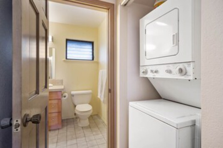 Room 6 of 24