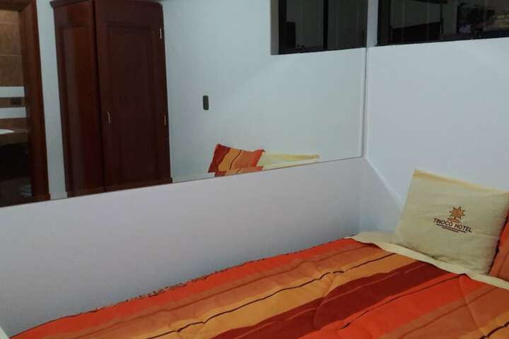 Room 9 of 9