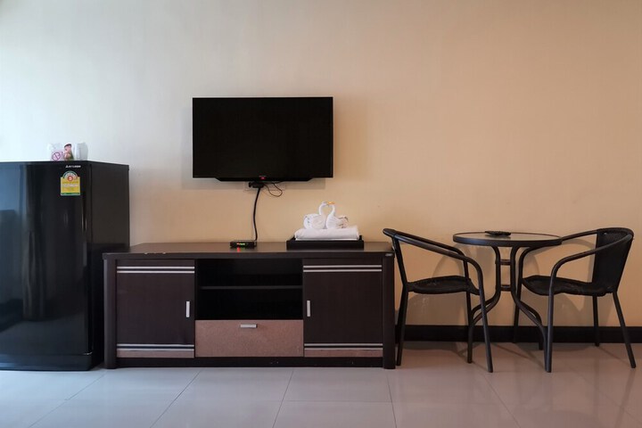 Room 6 of 40