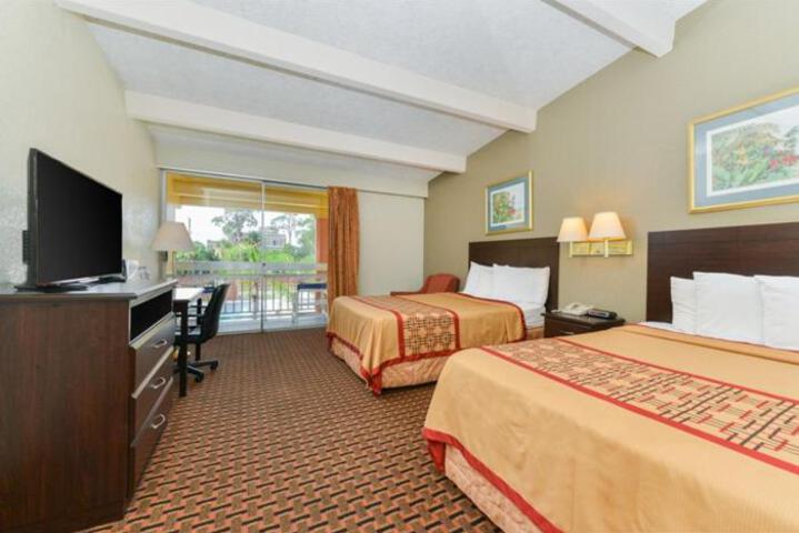 1 Double Bed (2 of 22)