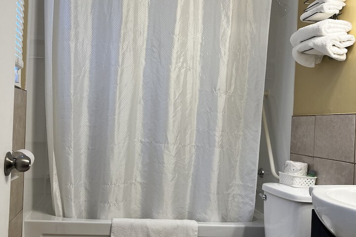 Room 13 of 26