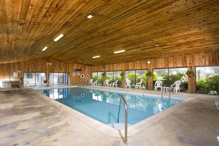 Pool 30 of 40