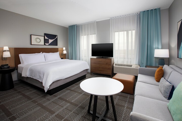 Studio Suite King Bed (5 of 17)