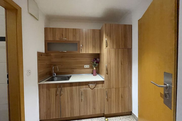 Room 18 of 50