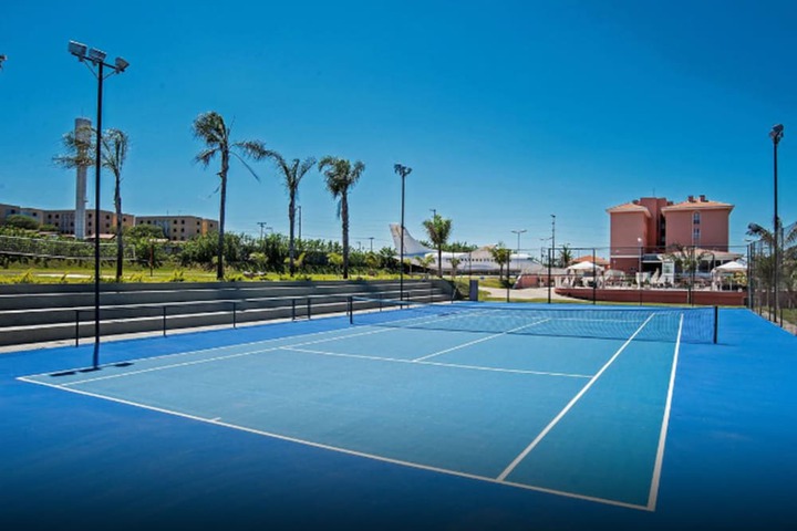 Tennis court