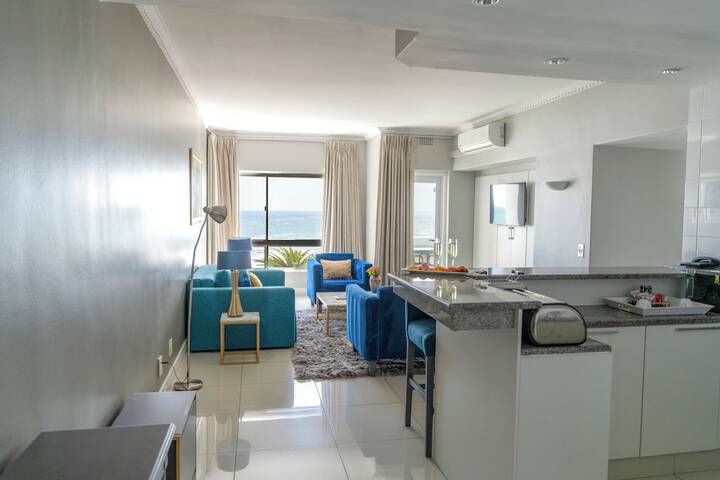 Room 73 of 370